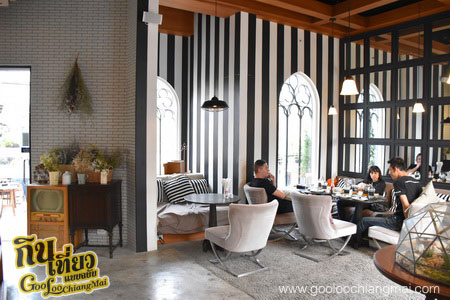 ร้าน Daddy's Antique Restaurant by San Pareni Hotel