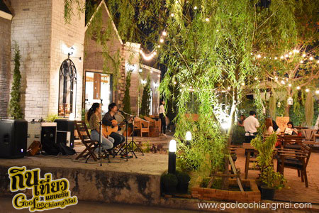 ร้าน Daddy's Antique Restaurant by San Pareni Hotel