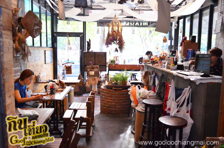 ร้าน มิกซ์โซโลจี เชียงใหม่ เบอร์เกอร์ แอนด์ บาร์ Mixology Chiangmai Burger & Bar
