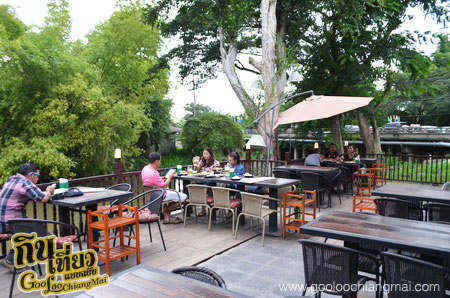 ร้าน Vintage Road Bar & Restaurant วินเทจโรด