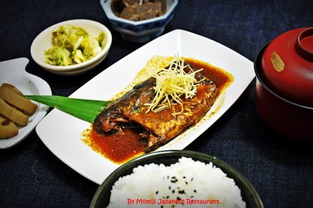 ร้านอาหารญี่ปุ่น โมมิจิ Momiji Japanese Restaurant