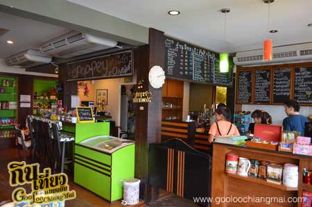 ร้านกาแฟ ป๊อป-เป้ Pop-Pey coffee & bakery