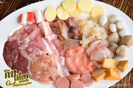 ร้าน กินอิ่มนอนอุ่น หมูกระทะกลางวัน