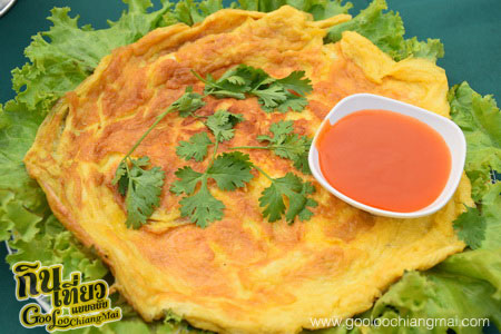 เรือนแพริมธาร เขื่อนแม่งัด