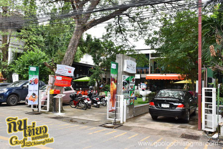 ร้าน Library Coffee : Salad Bar Cafe