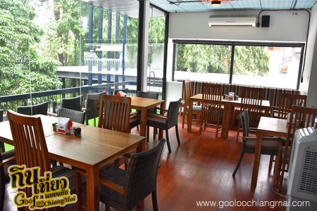 ร้าน Library Coffee : Salad Bar Cafe
