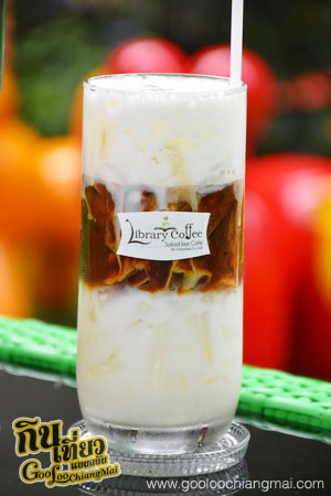 ร้าน Library Coffee : Salad Bar Cafe