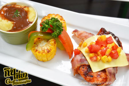 ร้าน Library Coffee : Salad Bar Cafe