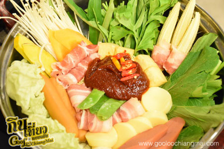 ร้าน ยิ่งคุณ Chill HOUSE จุ่มแซบข้างมอ