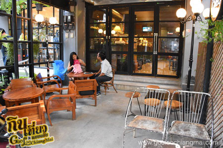 CMBC cafe and hostel Chiangmai