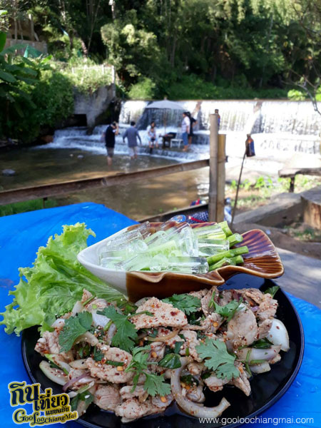 ร้าน สว่างคาตา แม่กำปอง