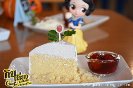 ร้าน Into the Woods Cafe