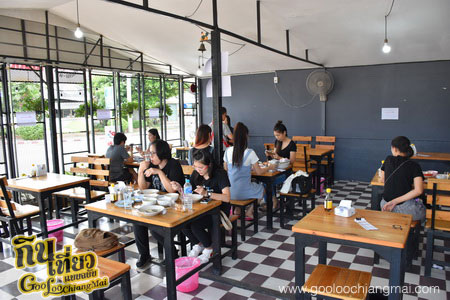 ร้าน ขนมจีนเส้นสดน้ำยาปู กาดคำเที่ยง เชียงใหม่