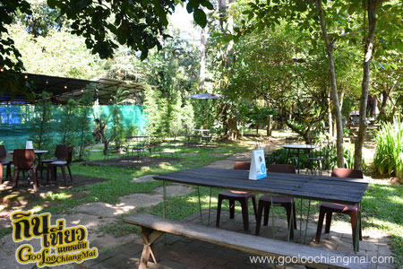 ร้าน หลงป่า Lhong-Pa : Coffee Bar And Home Cooking