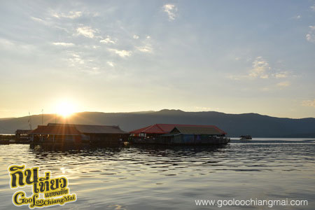 เรือนแพธารทิพย์ ทะเลสาบดอยเต่า