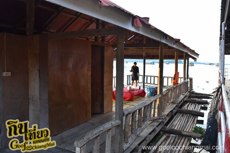 เรือนแพธารทิพย์ ทะเลสาบดอยเต่า