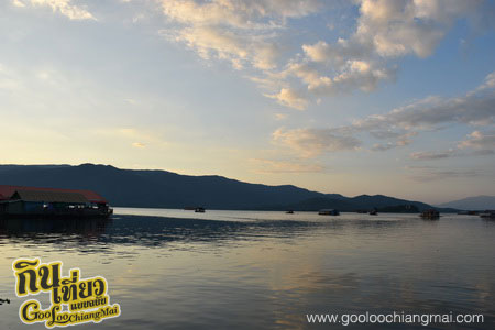 เรือนแพธารทิพย์ ทะเลสาบดอยเต่า