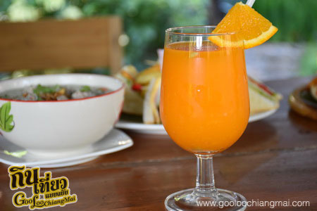 ร้าน ไม้เฮือน 60 Doi Chaang Coffee @ Mae Rim