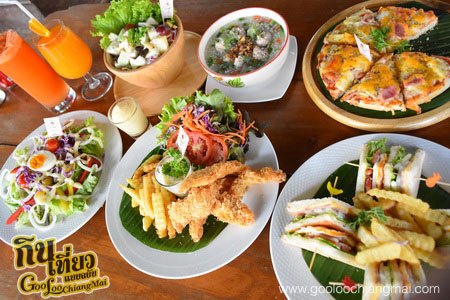 ร้าน ไม้เฮือน 60 Doi Chaang Coffee @ Mae Rim