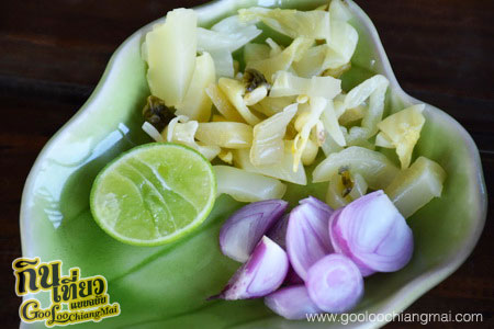 ร้าน เฮือนคำปัน by สวนลุงตา Huen Kum Pun