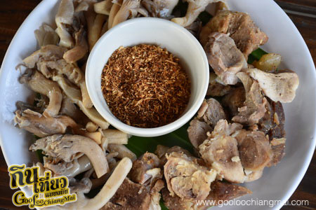 ร้าน เฮือนคำปัน by สวนลุงตา Huen Kum Pun