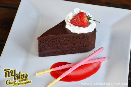 ร้าน เฮือนคำปัน by สวนลุงตา Huen Kum Pun