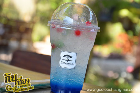 ร้าน กาแฟไม้ป่าเดียวกัน ดื่ม&แดก cafe’