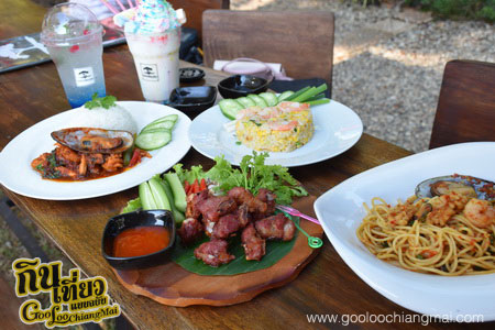 ร้าน กาแฟไม้ป่าเดียวกัน ดื่ม&แดก cafe’