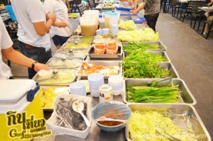 ร้าน อร่อย จุ่มแซ่บ บุพเฟ่ต์หมูจุ่ม 99