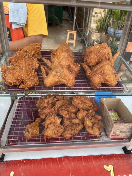 ร้าน ไก่ทอดสมุนไพร อ.แม่อาย