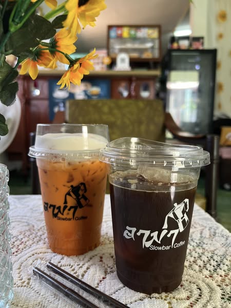 ร้าน อาม่า Slowbar Coffee อ.แม่อาย
