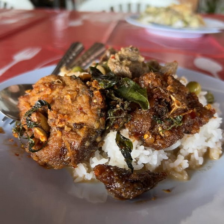 ร้าน อาหารอิสลาม ต.ท่าตอน อ.แม่อาย