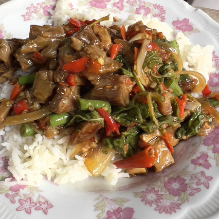 ร้าน ครัวสีทอง บ้านเด่น อ.แม่อาย