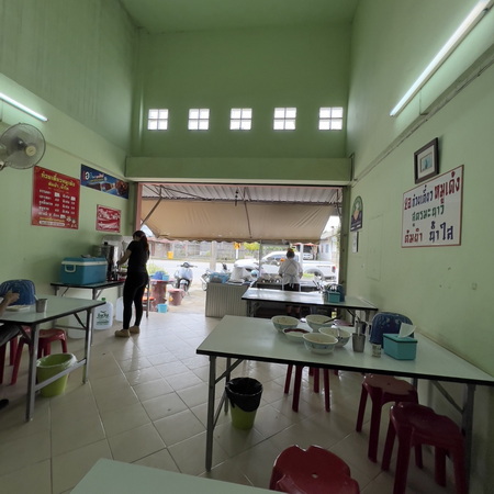ร้าน 2อ ก๋วยเตี๋ยวหมูเด้ง อ.แม่อาย