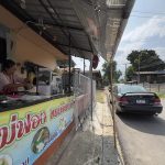ร้าน แม่ฟอง ขนมจีน ข้าวซอย บ้านเด่น อ.แม่อาย