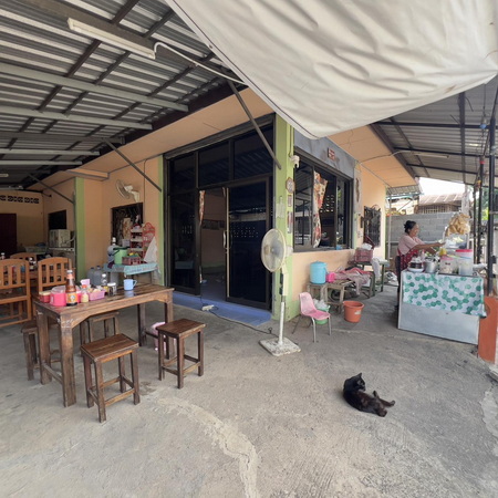 ร้าน แม่ฟอง ขนมจีน ข้าวซอย บ้านเด่น อ.แม่อาย