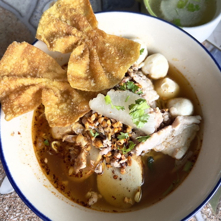 ร้าน เย็นตาโฟ ข้าวตามสั่ง อ.แม่อาย